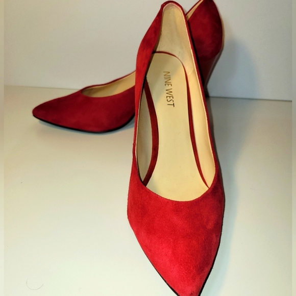 Nine West Red Kinley Suede Pumps Size 8m - Picture 1 of 7